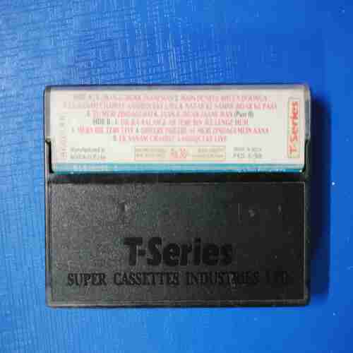 Document 12_50 AUDIO CASSETTES : AASHIQUI