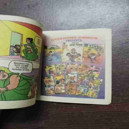 Document 3_69 MINI DIAMOND COMICS PINKI