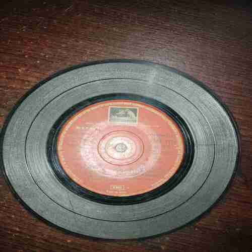 Document 6_10 VINYL RECORDS (small) Hindi film :KABHI KABHIE , 45 R.P.M