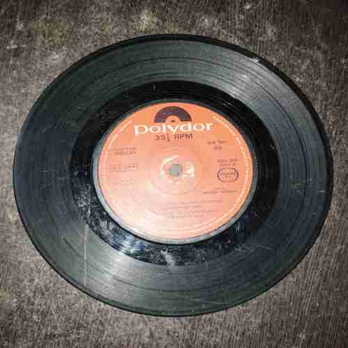 Document 6_104 VINYL RECORDS (small) Hindi film :SHOLAY , 45RPM ,1975