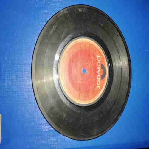 Document 6_12 VINYL RECORDS (small) Hindi film : AZAD , 45 RPM