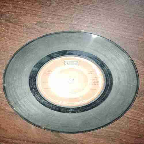 VINYL RECORDS (small) Hindi film : NASEEB 45 RPM ,