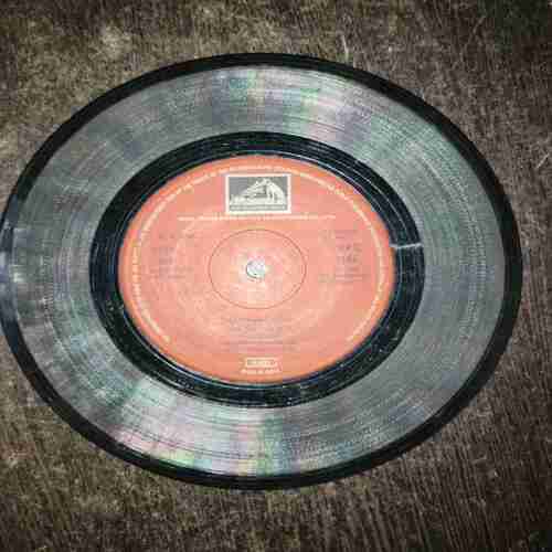 Document 6_15 VINYL RECORDS (small) HINDI COMICS 45RPM