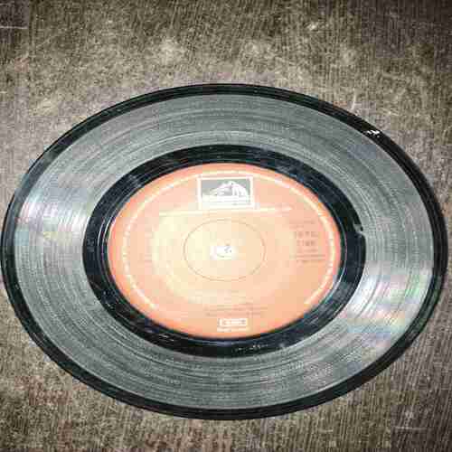 Document 6_17 VINYL RECORDS (small) HINDI COMICS 45RPM ,1979