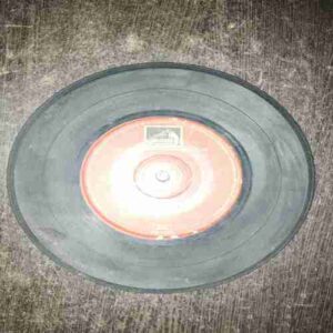 Document 6_19 VINYL RECORDS (small) Hindi film : HAM KISI SE KUM NAHI
