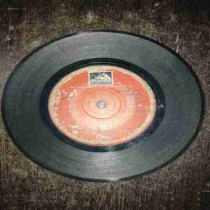 VINYL RECORDS (small) Hindi film : NOORIE , 45 RPM , 1979
