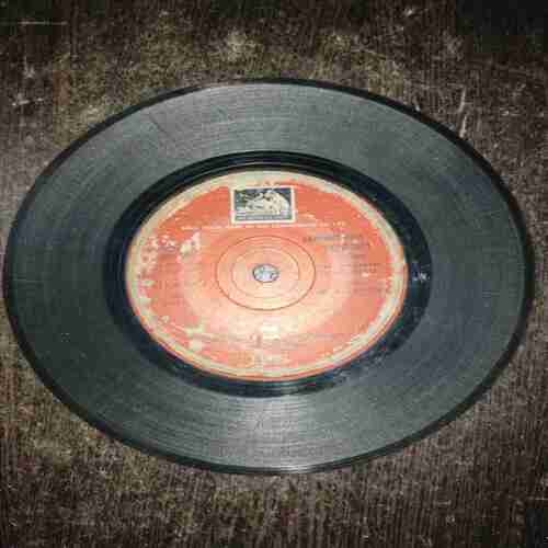 Document 6_27 VINYL RECORDS (small) Hindi film : NOORIE , 45 RPM , 1979