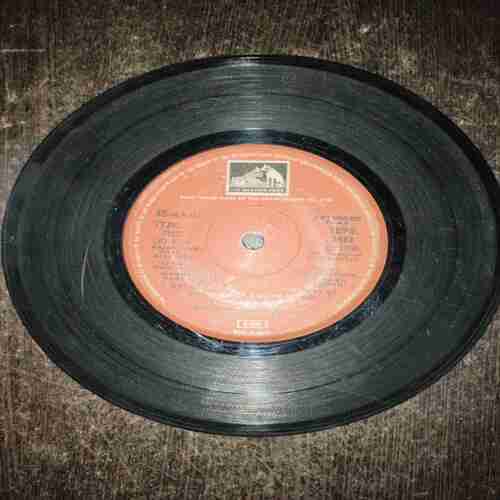 Document 6_33 VINYL RECORDS (small) RAJASTHANI FOLK SONG , 45RPM ,1980