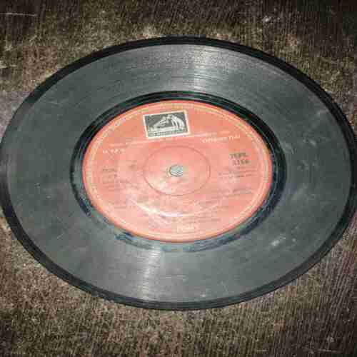 Document 6_36 VINYL RECORDS (small) HINDI COMICS , 45 RPM ,1976