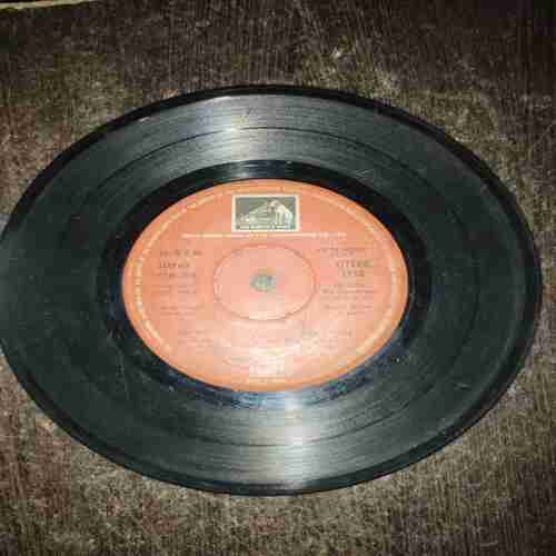 Document 6_39 VINYL RECORDS (small) RAJASTHANI ,1974 , 45RPM