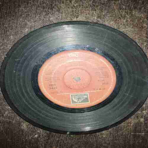 Document 6_42 VINYL RECORDS (small) Hindi film : KITNE PAAS KITNE DUR , 45 R.P.M