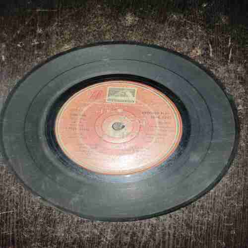 Document 6_48 VINYL RECORDS (small) Hindi film :AAP KI KHATIR ,45 RPM