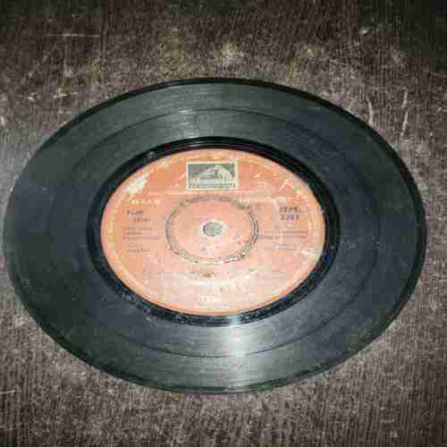Document 6_55 VINYL RECORDS (small) SINDHI DEVOTIONAL , 45 RPM ,1976