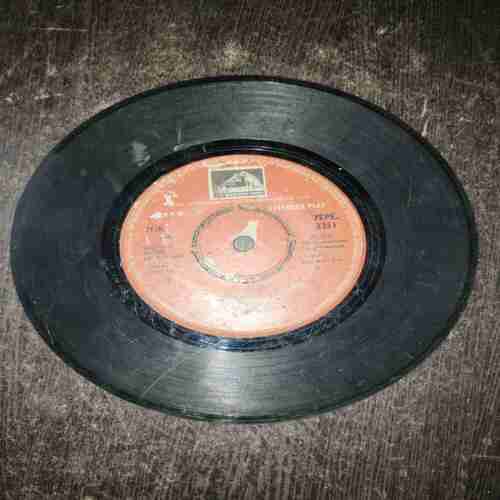 Document 6_56 VINYL RECORDS (small) SINDHI DEVOTIONAL , 45 RPM ,1976
