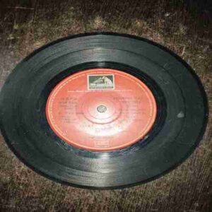 VINYL RECORDS (small) Hindi film : KARZ , 1980 ,45RPM