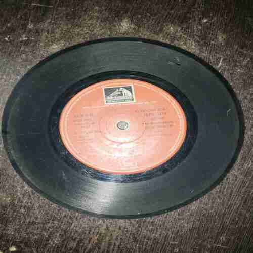 Document 6_60 VINYL RECORDS (small) Hindi film : KARZ , 1980 ,45RPM