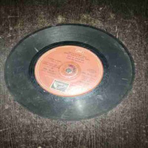 VINYL RECORDS (small) Hindi film : RAM BALRAM , 45 RPM , 1980