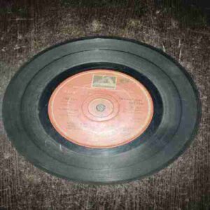 VINYL RECORDS (small) Hindi film :MINGO , 1976, 45 RPM