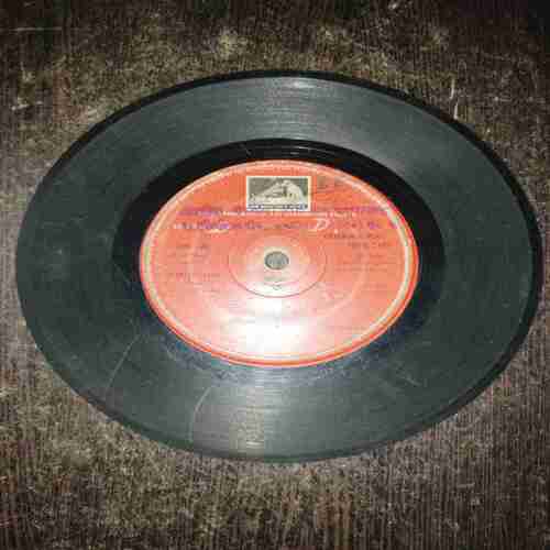 Document 6_90 VINYL RECORDS (small) Hindi film :MINGO , 1976, 45 RPM