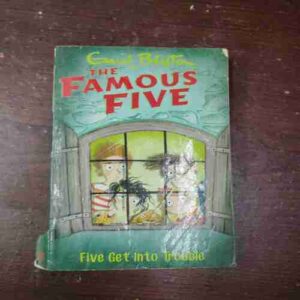 Document 11_7 The Famous Five ( Five Get Into Trouble )Guid Blyton