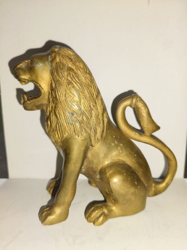 Document 13_4 Brass Idol Of Lion ( Height Approx 13 cm )
