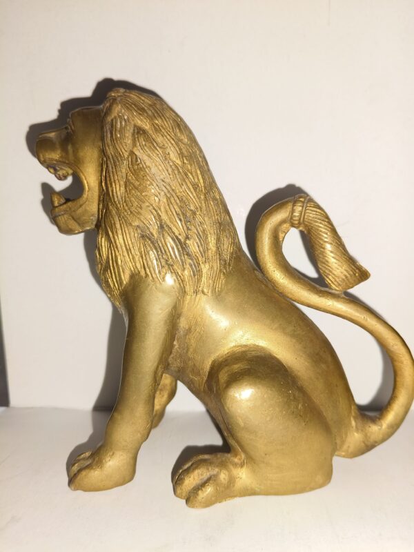 Document 13_8 Brass Idol Of Lion ( Height Approx 13 cm )