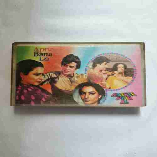 AUDIO CASSETTES ; APNA BANA LO & RAASTE PYAE KE