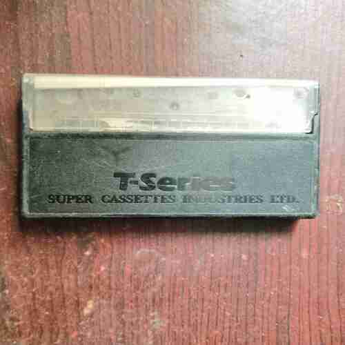 AUDIO CASSETTES :HINDI FLIM GANE