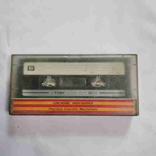 Document 5_176 AUDIO CASSETTES ; TDK D90