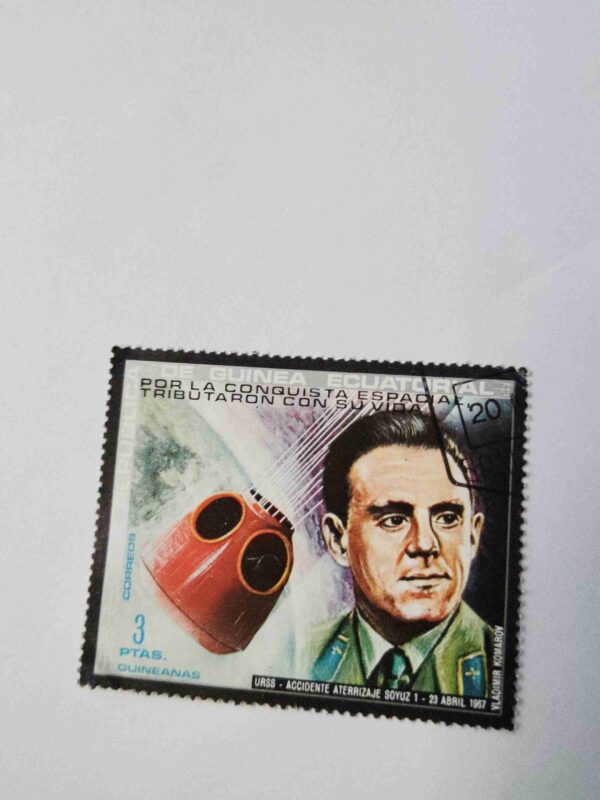 Document 5_39 AATRONAUT VLADIMIR KOMAROV 3PTAS POSTAGE , GUINEA 1967 STAMP