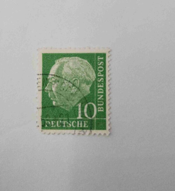 Document 6_29 DEUTSCHE BUNDESPOST 10Pfenning POSTAGE , THEODOR HEUSS 1954 STAMP