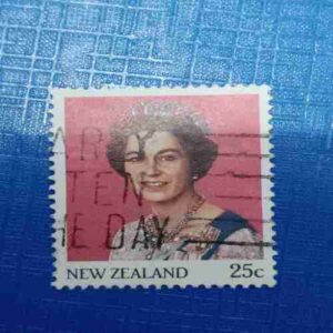 POSTAGE STAMP NEW ZEALAND 25c POSTAGE STAMP NEW ZEALAND 25c