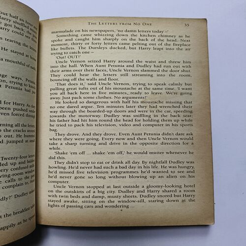 Harry Potter And The Pbilosopber Stone ( J.K Rowling )