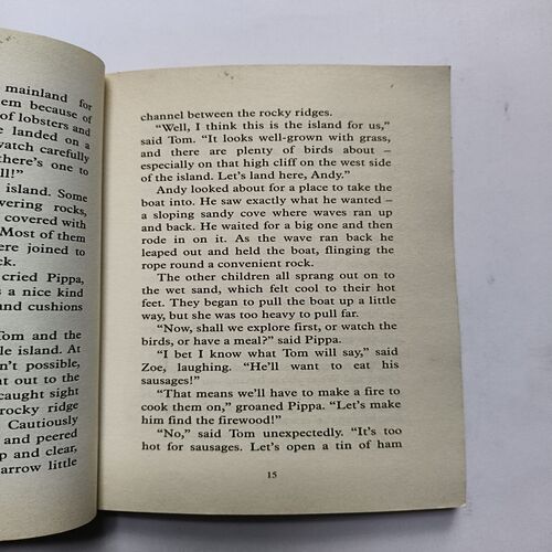 The Adventurous For Trapped ( By Enid Blyton )