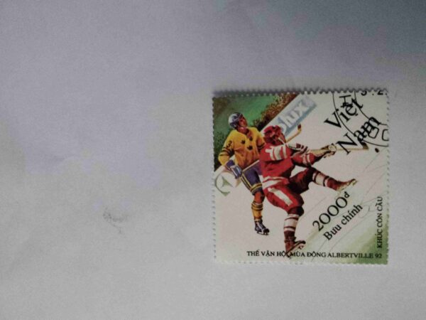Document_43 1992 VIETNAM 2000d POSTAGE , ALBERTVILLE WINTER OLYMPIC GAMES HOCKEY SCENE STAMP