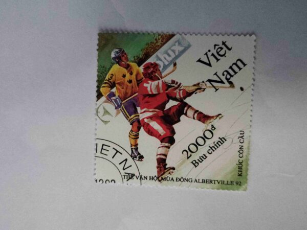 Document_49 1992 VIETNAM 2000d POSTAGE , ALBERTVILLE WINTER OLYMPIC GAMES HOCKEY SCENE STAMP