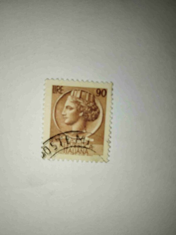 REPVBBLICA ITALIANA 90 POSTAGE STAMP REPVBBLICA ITALIANA 90 POSTAGE STAMP