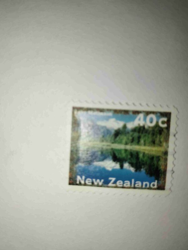 NEW ZEALAND 40Cent POSTAGE , LAKE MATHESON STAMP NEW ZEALAND 40Cent POSTAGE , LAKE MATHESON STAMP