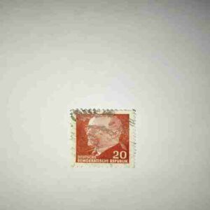 DEUTSCHE DEMOKATISCHE REPUBLIK 20 POSTAGE STAMP DEUTSCHE DEMOKATISCHE REPUBLIK 20 POSTAGE STAMP