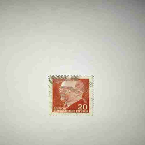 DEUTSCHE DEMOKATISCHE REPUBLIK 20 POSTAGE STAMP