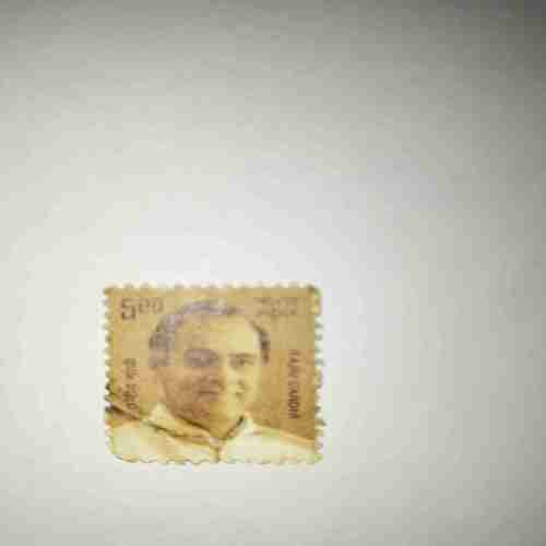 INDIA RAJIV GANDHI 500POSTAGE STAMP INDIA RAJIV GANDHI 500POSTAGE STAMP