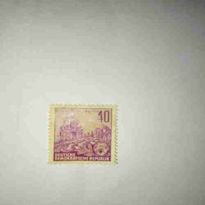 DEUTSCHE DEMOKATISCHE REPUBLIK 40 POSTAGE , DRESDEN ZWINGER AUFBAU STAMP DEUTSCHE DEMOKATISCHE REPUBLIK 40 POSTAGE , DRESDEN ZWINGER AUFBAU STAMP