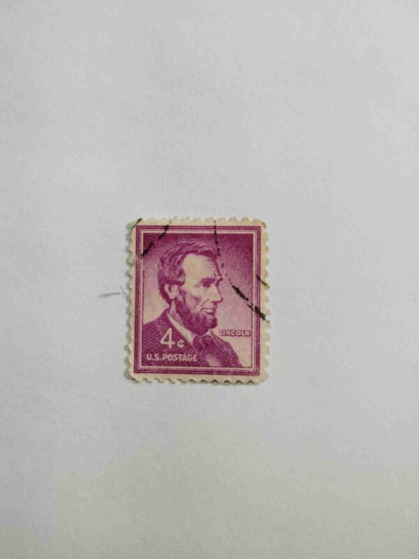U.S. 4C POSTAGE STAMP ( LINCOLN )