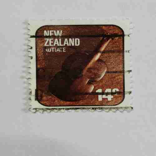 NEW ZEALAND 14Cent POSTAGE
