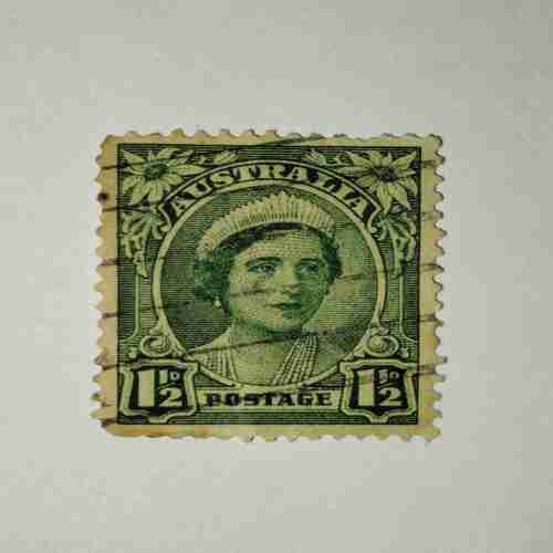 AUSTRALIA 1 1/2D POSTAGE STAMP