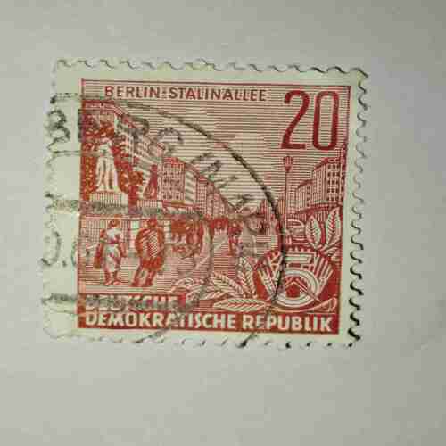 DEUTSCHE DEMOKATISCHE REPUBLIK 20 POSTAGE STAMP DEUTSCHE DEMOKATISCHE REPUBLIK 20 POSTAGE STAMP