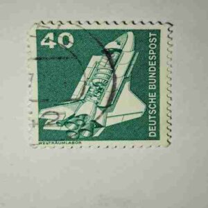 DEUTSCHE DEMOKATISCHE REPUBLIK 40 POSTAGE STAMP DEUTSCHE DEMOKATISCHE REPUBLIK 40 POSTAGE STAMP