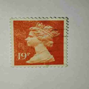 GREAT BRITAIN QUEEN ELIZABETH 19Pence POSTAGE STAMP GREAT BRITAIN QUEEN ELIZABETH 19Pence POSTAGE STAMP