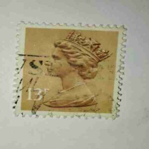 GREAT BRITAIN QUEEN ELIZABETH 13Pence POSTAGE STAMP GREAT BRITAIN QUEEN ELIZABETH 13Pence POSTAGE STAMP
