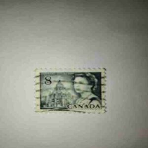 CANADA 8C POSTAGE STAMP CANADA 8C POSTAGE STAMP
